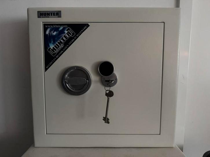 Zeer degelijke Hunter sleutelkluis (70) kluis brandkast, Huis en Inrichting, Brandblussers en Brandkasten, Brandkast, Ophalen
