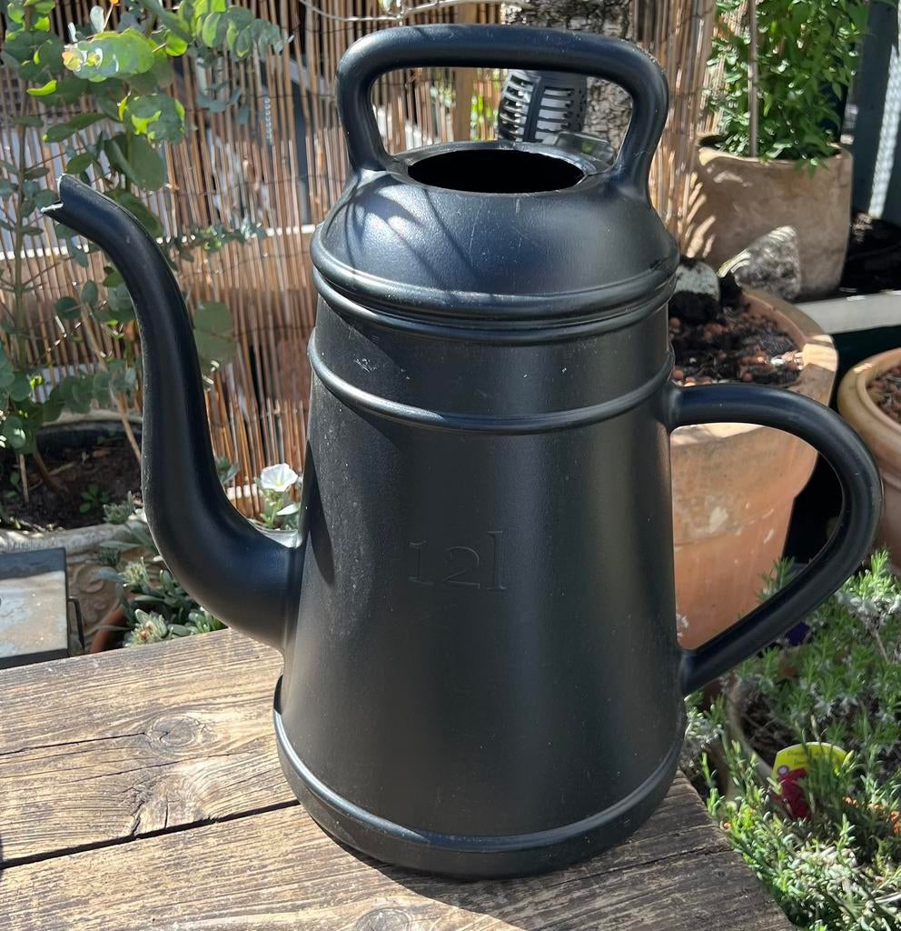 Grote kunststof gieter, Ophalen, Zo goed als nieuw, Kunststof