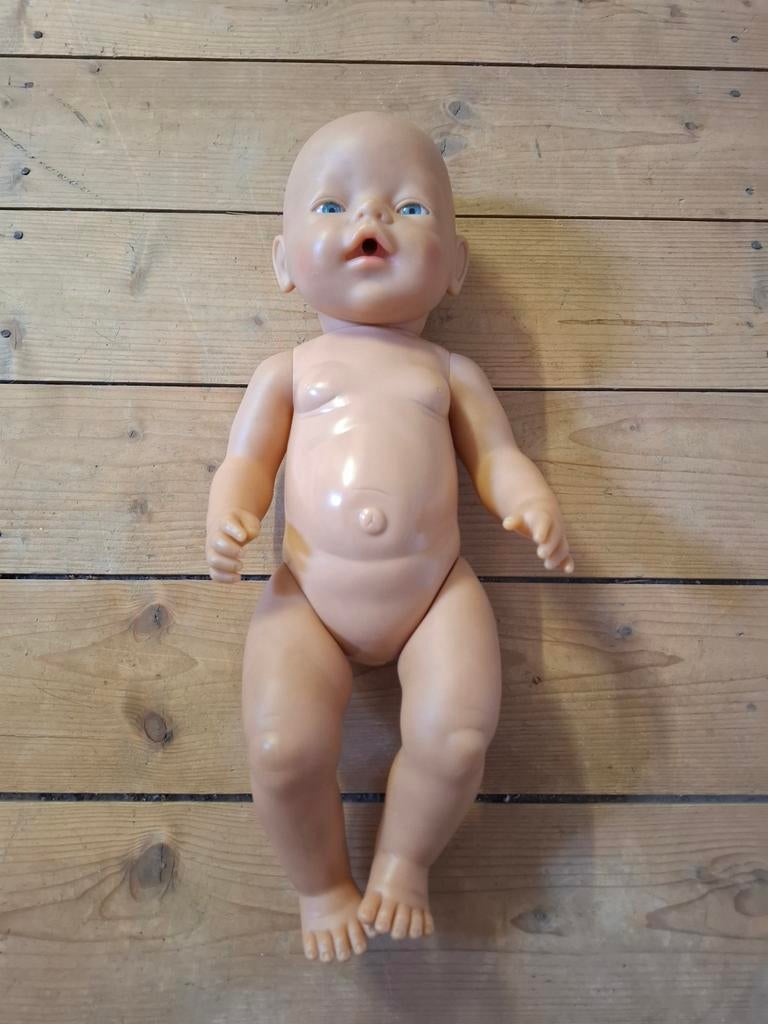 Baby Born pop met accessoires, Ophalen of Verzenden, Gebruikt, Babypop