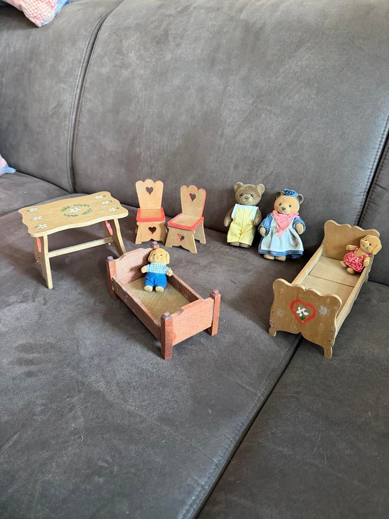 Vintage poppenhuis meubels en beertjes, Ophalen of Verzenden, Gebruikt, Jongen of Meisje