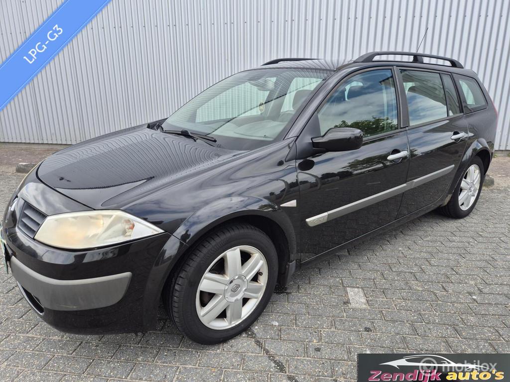 Renault Megane Grand Tour 1.6-16V Privilège Luxe, Auto's, Voorwielaandrijving, Stof, Gebruikt, Zwart