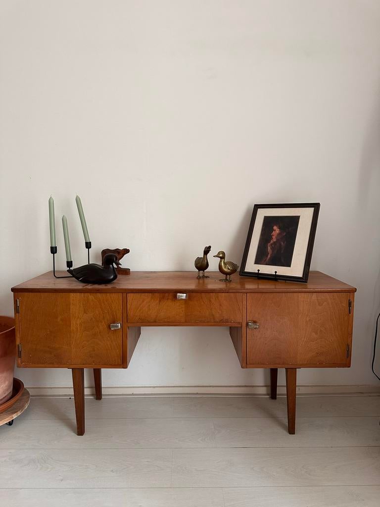 Vintage houten kastje met retro uitstraling, Ophalen of Verzenden