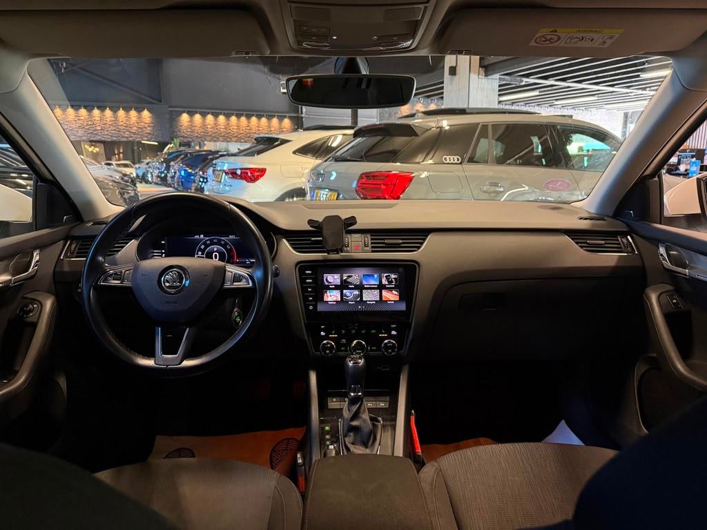 Skoda Octavia Combi 1.5 TSI Greentech Business Edition Plus, Euro 6, 4 cilinders, Wit, Origineel Nederlands