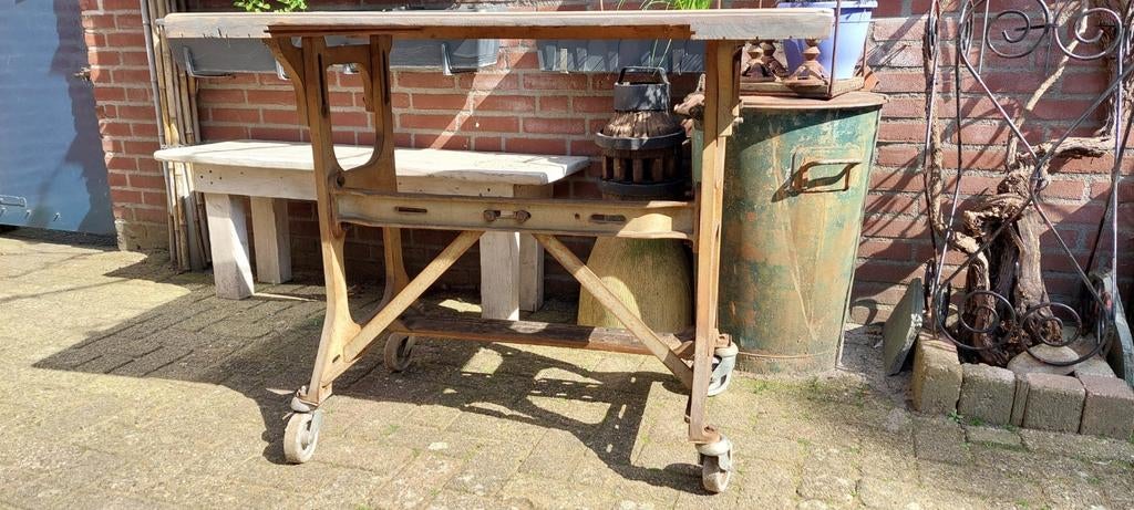 Industriële zwaar massieve tafel, Ophalen, Gebruikt