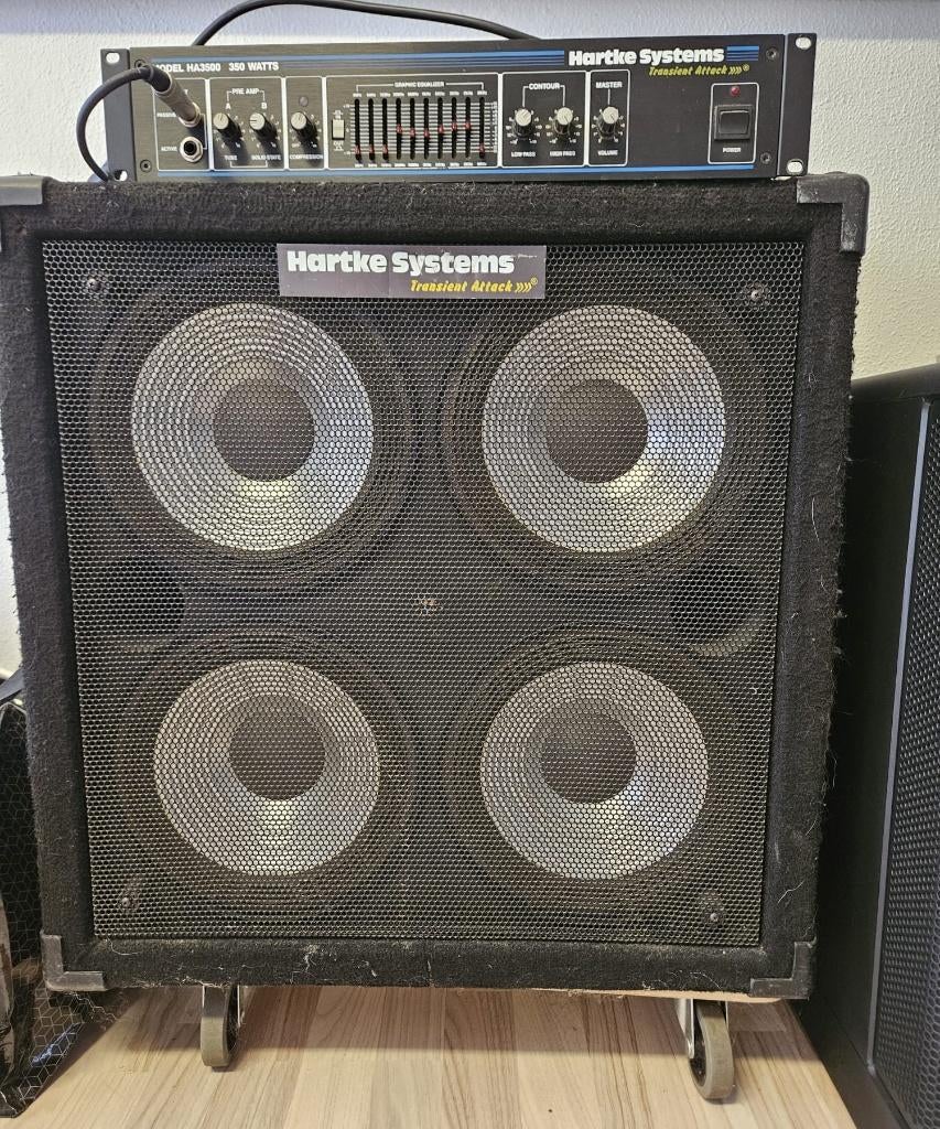 Hartke HA3500 basversterker met Hartke 410 cabinet, Muziek en Instrumenten, Ophalen, Gebruikt, Basgitaar, 100 watt of meer