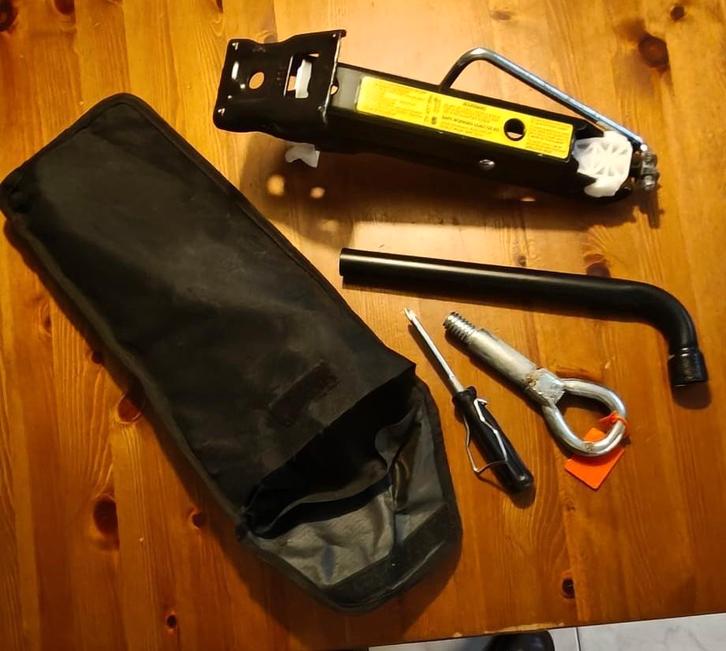 Auto krik uit Opel, Auto diversen, Krikken, Nieuw, Schaarkrik, Manueel, Ophalen