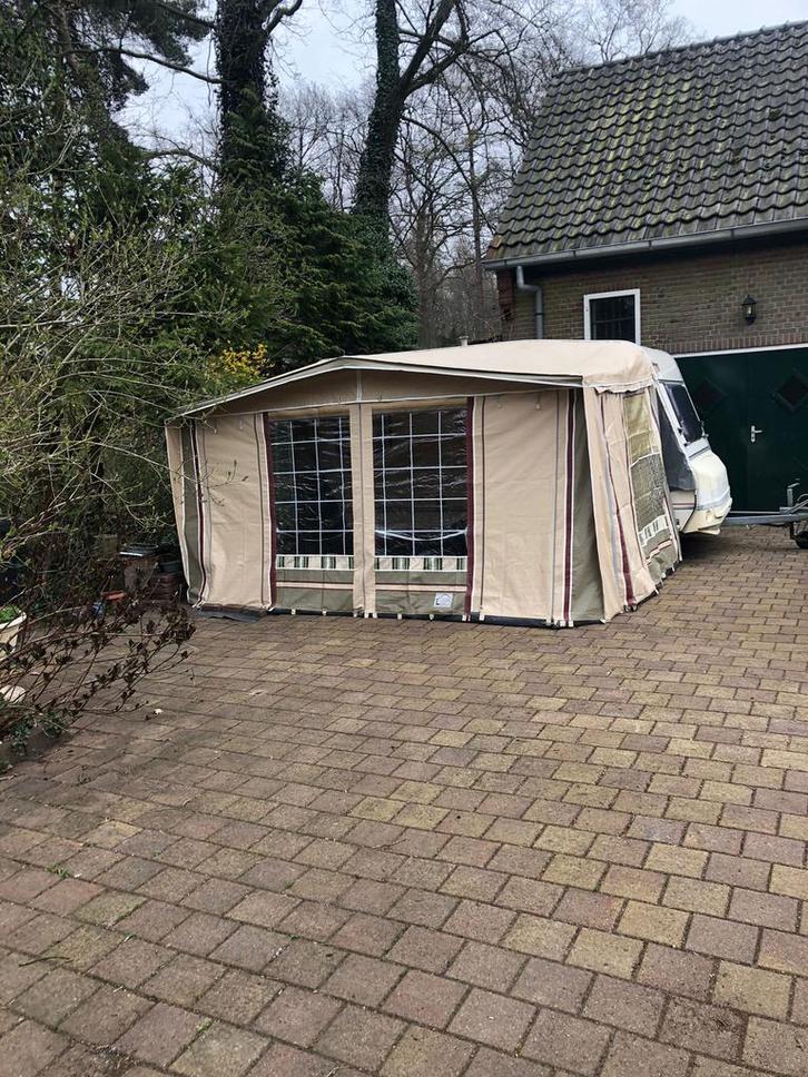 Buerstner Caravan Type3910 bouwjaar 1992, Caravans en Kamperen, Caravans, Particulier, 500 - 750 kg, Ophalen
