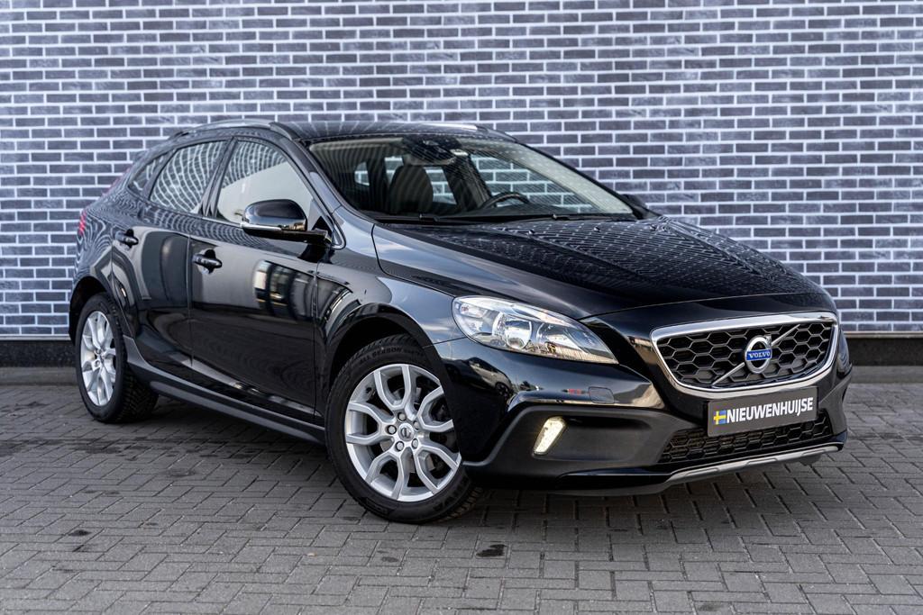 Volvo V40 Cross Country 1.6 T4 Momentum | Navigatie | Trekha, Auto's, Volvo, Gebruikt, Zwart, 4 cilinders, 179 pk