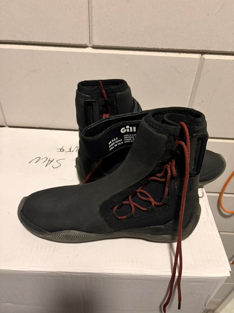 Zeil-/surflaarzen - maat 43-44, Ophalen of Verzenden, Nieuw, Dame of Heer, Zeil- of Surfschoenen
