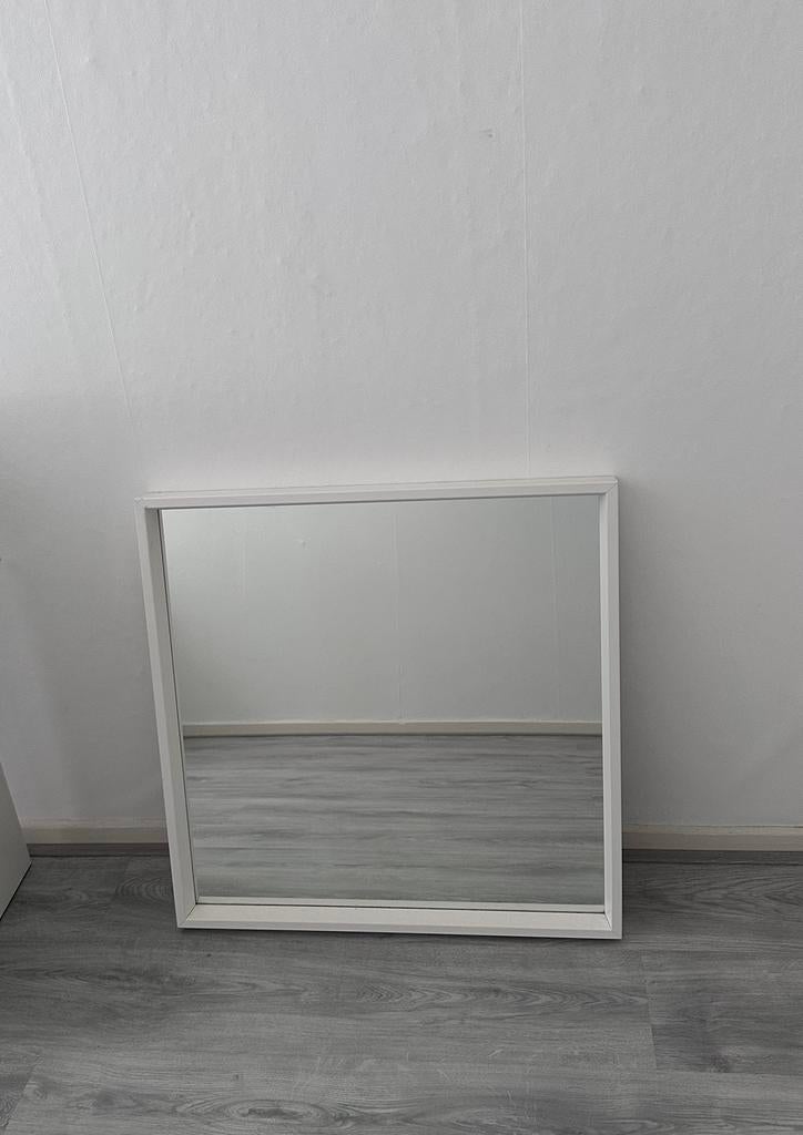 IKEA Nissendal spiegel Wit, Huis en Inrichting, Woonaccessoires | Spiegels, Ophalen, Gebruikt, Vierkant, Minder dan 100 cm