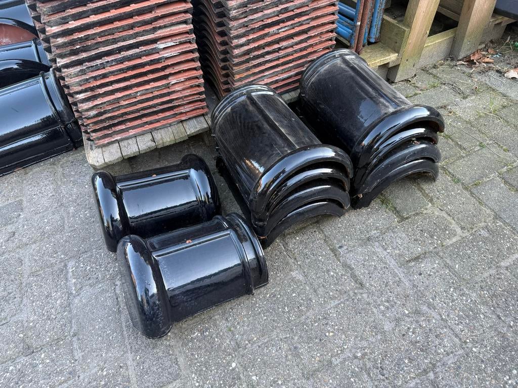 Nokvorsten en begin/eind vorsten - Zwart geglazuurd, Ophalen, Gebruikt, Steen of Klei, Zwart