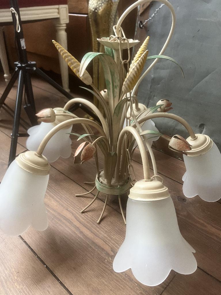 Een Vintage bloemenkroonluchter met tulpen en aren, Ophalen, Gebruikt, Glas, Vintage