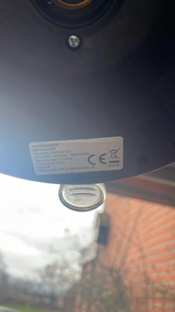 Watshome Waterkoker - RVS - KE5502-GS gratis, Witgoed en Apparatuur, Waterkokers, Gebruikt, 1 tot 2 liter, Draadloos, Ophalen