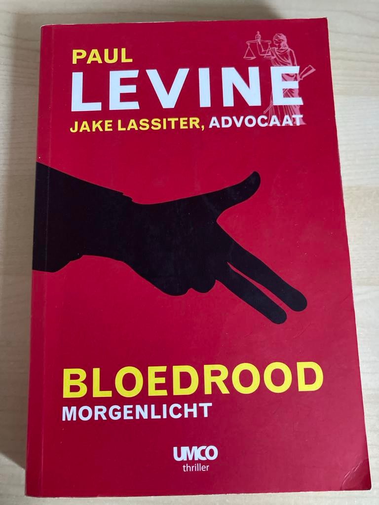 Paul Levine - Bloedrood Morgenlicht, Boeken, Ophalen of Verzenden, Gelezen, Amerika