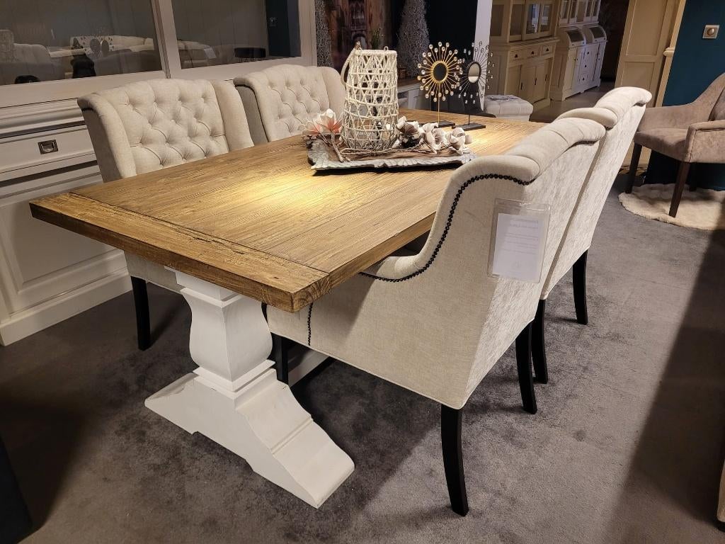 VOORRAAD 4 Landelijke Eetkamerstoelen Victoria Stof Creme (1, Overige kleuren, Nieuw, Ophalen of Verzenden, Landelijke eetkamerstoelen stoelen capiton kleur stof beige