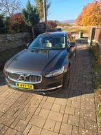 Volvo V90 T6 340pk Plug-in Hybrid Aut AWD 2021 Grijs, Auto's, Automaat, V90, Beige, 48 km/l