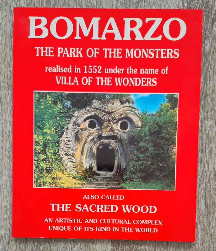 Bomarzo The park of the monsters, Boeken, Kunst en Cultuur | Beeldend, Gelezen, Ophalen of Verzenden