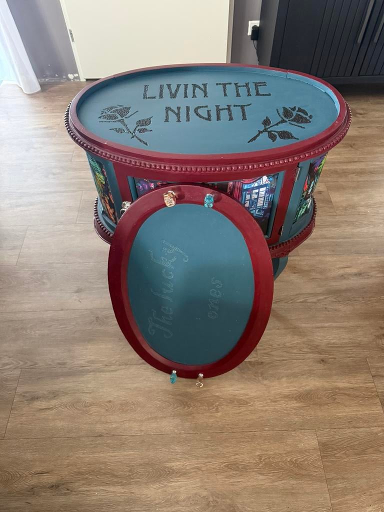 Mooie nachtkastjes of theekastjes wildlife, Ophalen, Zo goed als nieuw, Minder dan 45 cm