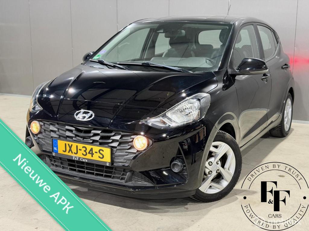 Hyundai i10 1.0 |Carplay|Stoelverwarming|Lane assist, Voorwielaandrijving, Stof, Gebruikt, Start-stop-systeem