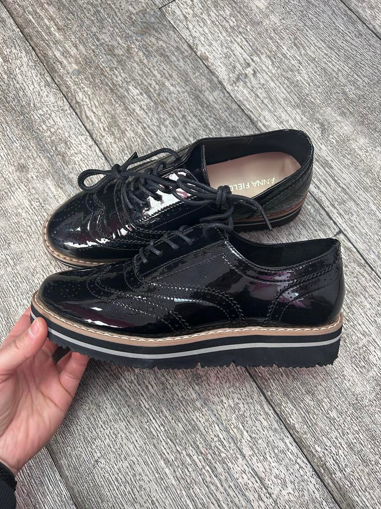 Nieuwe Anna Field Brogues - Zwart Lakleer, Schoenen met lage hakken, Zwart, Nieuw, Ophalen of Verzenden