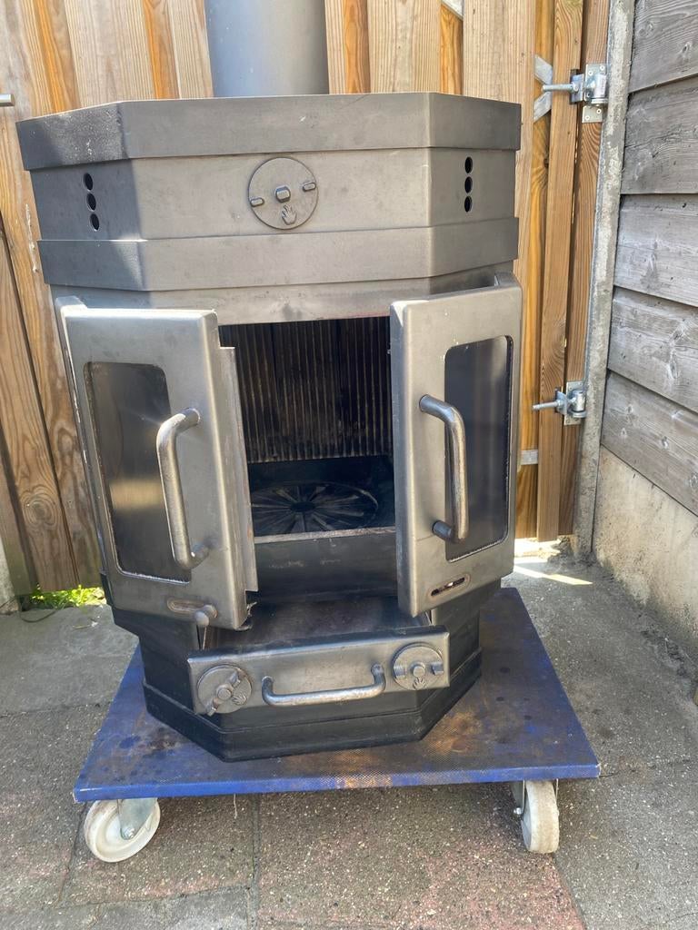 Robuuste houtkachel, Ophalen, Zo goed als nieuw, Hout, Houtkachel