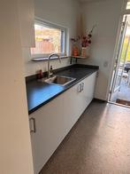 Keukenblok in prima staat met spoelbak en kraan, Huis en Inrichting, Keuken | Keukenelementen, Ophalen, Gebruikt, 200 cm of meer