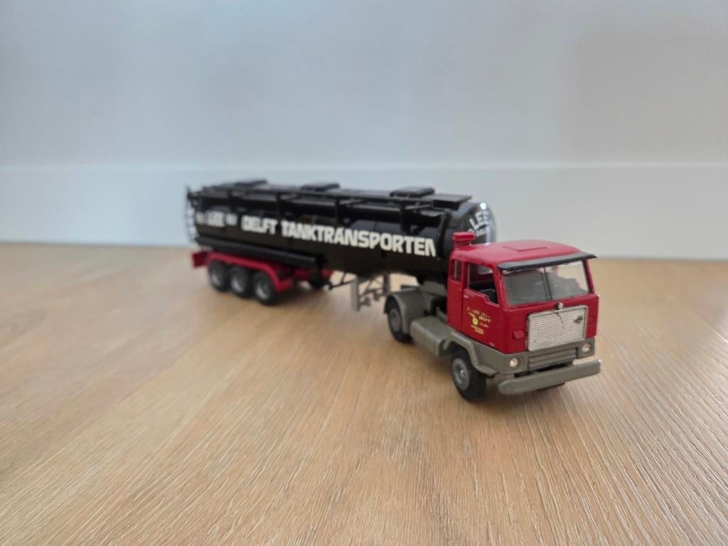 Tekno Volvo F88 VD Lee ( Vervaeke ), Ophalen of Verzenden, Gebruikt, Bus of Vrachtwagen, Tekno