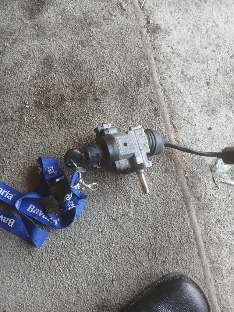 Contactslot met sleutel Peugeot New Vivacity 2012, Ophalen of Verzenden