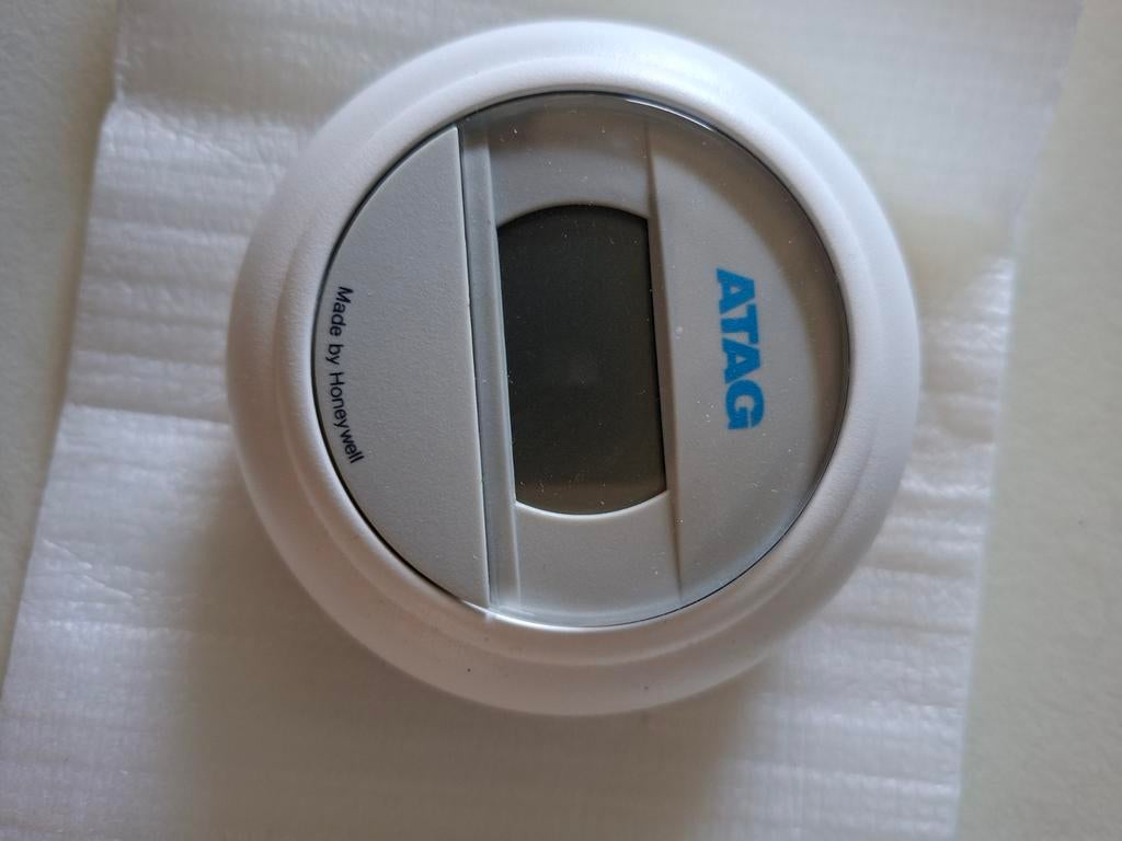 Atag kamerthermostaat - Zo goed als nieuw, Doe-het-zelf en Verbouw, Thermostaten, Ophalen