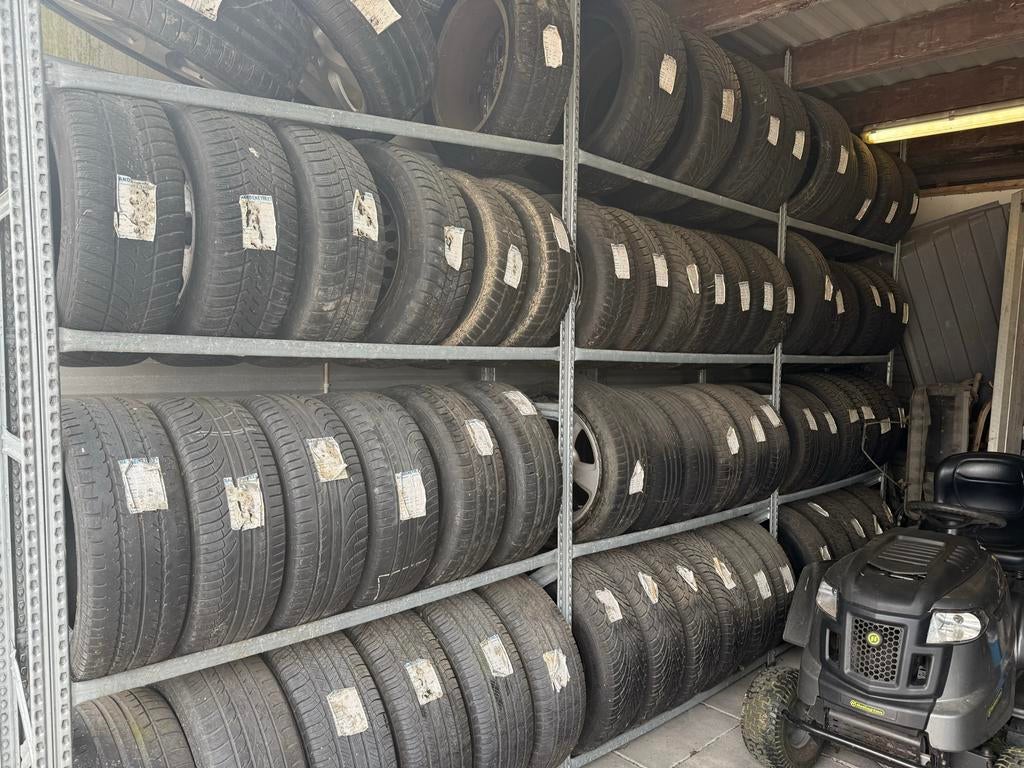 Partij gebruikte banden en sportvelgen incl. Stelling, Auto-onderdelen, Banden en Velgen, Banden en Velgen, Zomerbanden, 19 inch