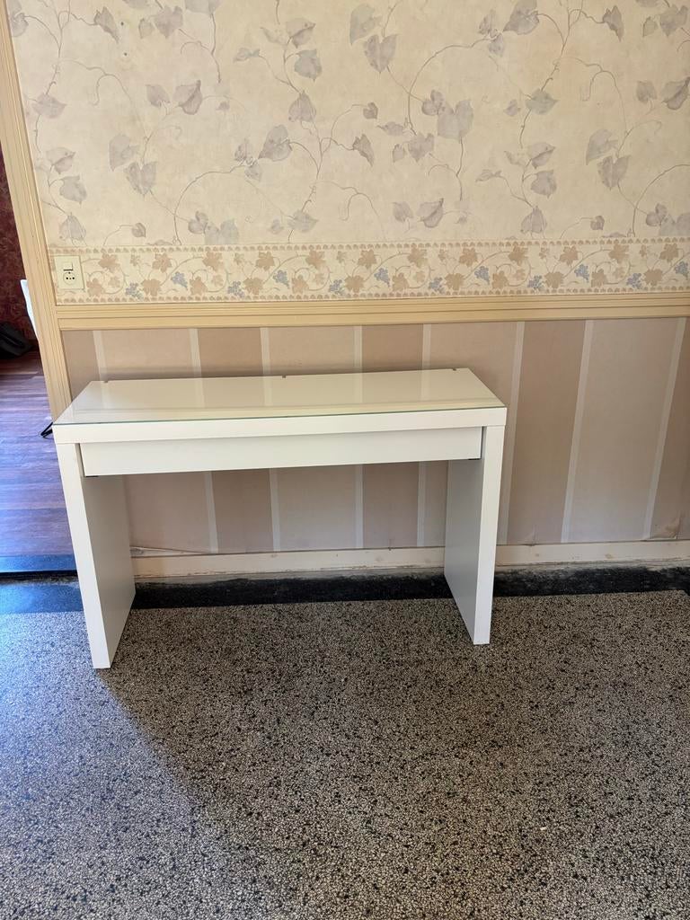 Ikea Malm toiletafel/kaptafel met glasplaat, Huis en Inrichting, Tafels | Kaptafels, Ophalen, Gebruikt, 100 tot 150 cm, Minder dan 100 cm