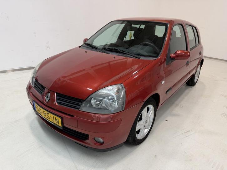 Renault Clio 1.6-16V Community (bj 2005), Auto's, Renault, Bedrijf, Te koop, Clio, ABS, Airbags, Airconditioning, Alarm, Boordcomputer