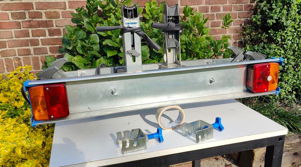 Twinnyload plus fietsendrager. Voor non E-bike., Ophalen, 2 fietsen, Zo goed als nieuw, Trekhaakdrager