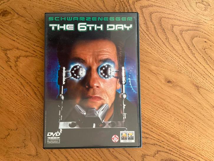 3). The 6th Day DVD - Schwarzenegger / Science Fiction., Cd's en Dvd's, Dvd's | Science Fiction en Fantasy, Zo goed als nieuw