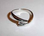 Ring zirkonia zilver, Sieraden, Tassen en Uiterlijk, Ringen, 18 tot 19, Verzenden, Zo goed als nieuw, Dame