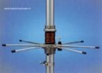 Sirio Blizzard 2700 CB Basisantenne, Nieuw, Ophalen of Verzenden, Sirio Blizzard 2700 CB Basis Antenne Technische specificaties: Frequentie: 26-29 MHz Type: 5/8 Lambda / Ground Plane 5/8 golf massaplaat Winst: 7,5 dB Max. vermogen: 1000 Watt Materiaal: aluminium PL-259 connector: UHF vrouwelijk  Montage op mast (30 tot