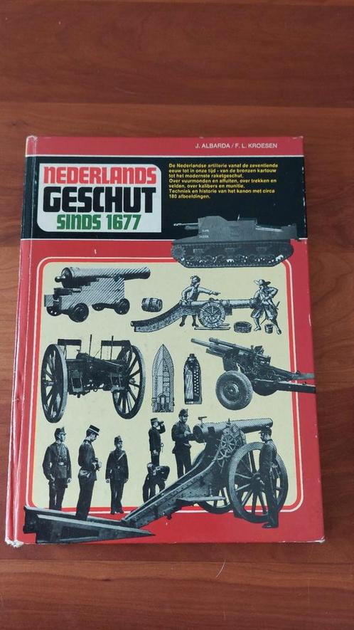 Nederlands Geschut sinds 1677 - Artillerie Geschiedenis, Boeken, Oorlog en Militair, Gelezen, Landmacht, Ophalen of Verzenden