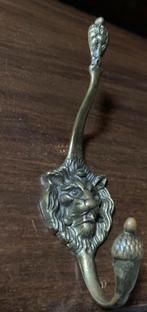 Antiek Engels bronzen Leeuw en Charles Dickens figuurtje, Antiek en Kunst, Ophalen of Verzenden, Brons