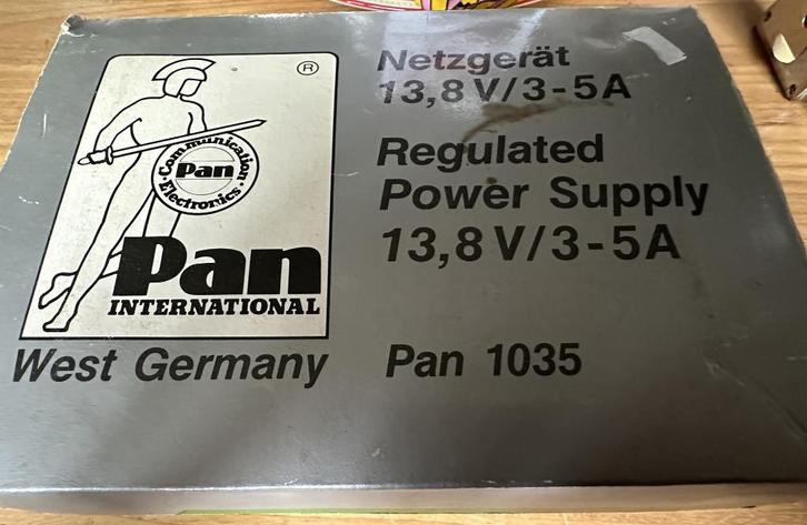 Pan w. Germany gestabiliseerde voeding 13,8 volt 3-5 ampere, Hobby en Vrije tijd, Elektronica-componenten, Zo goed als nieuw, Ophalen