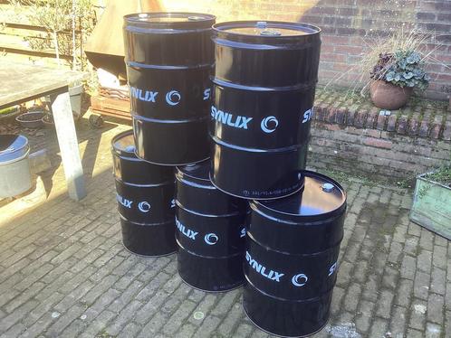 jerrycans brandstofopslag diesel petroleum benzine oliedrums, Tuin en Terras, Regentonnen, Gebruikt, Metaal, Minder dan 75 liter