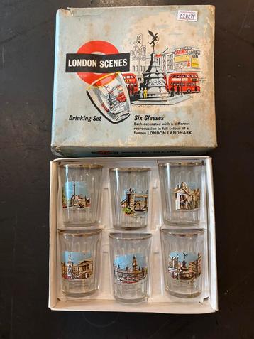 6 glaasjes Londen beschikbaar voor biedingen
