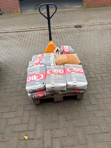 Betonmortel / metcel cement beschikbaar voor biedingen