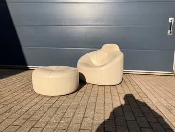 Ligne Roset Pumpkin 1zit + poef in beige leder Pierre Paulin beschikbaar voor biedingen