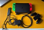 Nintendo Switch v2  - Goede conditie!, Spelcomputers en Games, Spelcomputers | Nintendo Switch, Ophalen, Zo goed als nieuw, Met 2 controllers