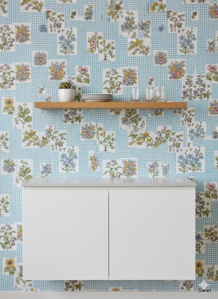 14120 Frans keuken bloemen behang blauw retro vintage swiet, Huis en Inrichting, Stoffering | Behang, Blauw, Wit, Geel, Groen