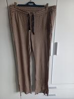 Flaired broek met Print van dreamstar, Kleding | Dames, Broeken en Pantalons, Ophalen of Verzenden, Zo goed als nieuw, Maat 38/40 (M)