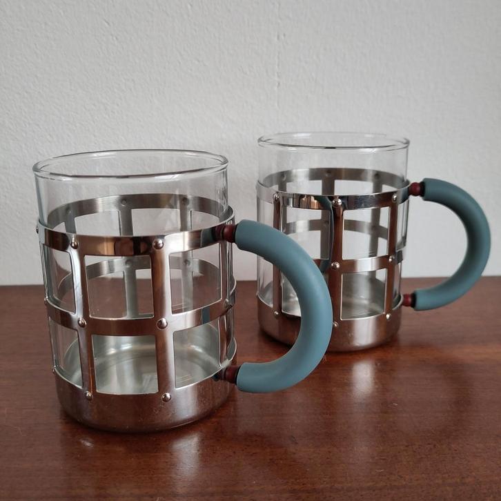 2 Alessi mgmug theeglazen, Huis en Inrichting, Keuken | Servies, Zo goed als nieuw, Glas of Glazen, Overige stijlen, Glas, Ophalen of Verzenden