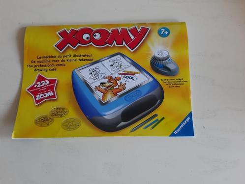 XOOMY tekenset met projector, Hobby en Vrije tijd, Tekenen, Gebruikt, Overige typen, Ophalen of Verzenden