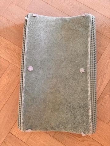 Koeka aankleedkussenhoes, boxkleed en ledikantdeken groen beschikbaar voor biedingen