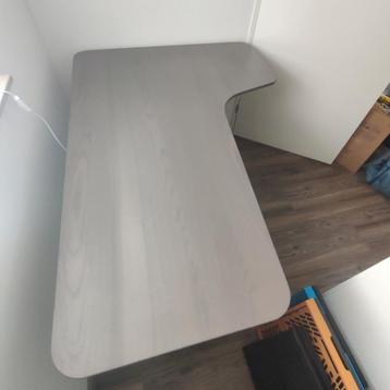 In hoogte verstelbaar bureau - in goede staat - afbeelding 8